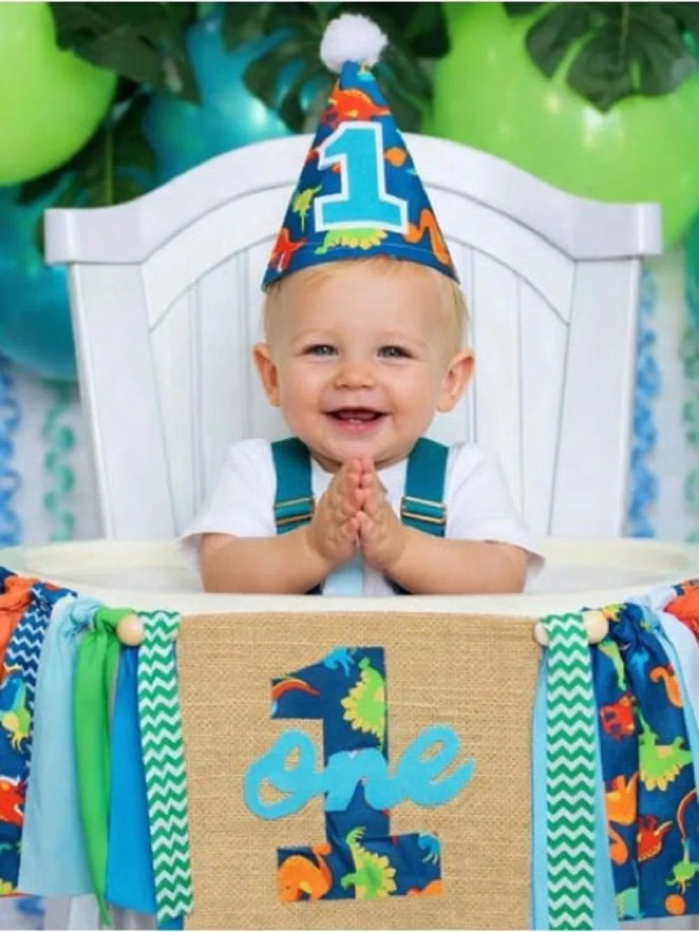 FirstโBirthday Burlap Party Banner and Balloons
